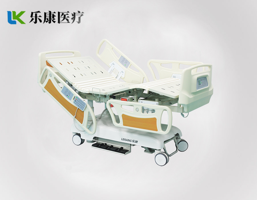 三立柱电动病床